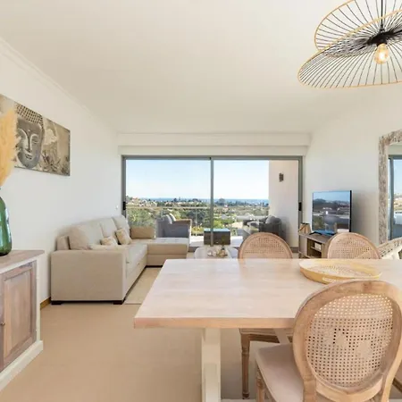 Snazzy Varandas Do Castelo One Bedroom With Sea View Sleeps 2 Gale (Albufeira)