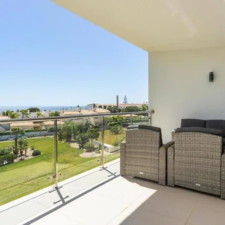 Snazzy Varandas Do Castelo One Bedroom With Sea View Sleeps 2 公寓 *