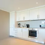 Apartment Snazzy Varandas Do Castelo One Bedroom With Sea View Sleeps 2